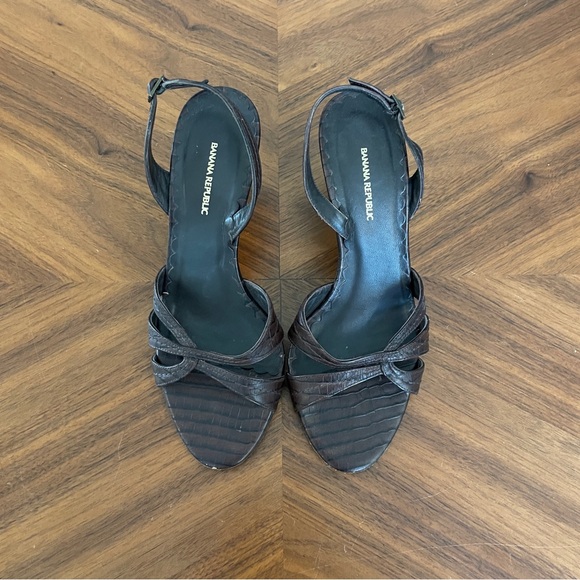 Banana Republic Shoes - Banana Republic 2 inch heels